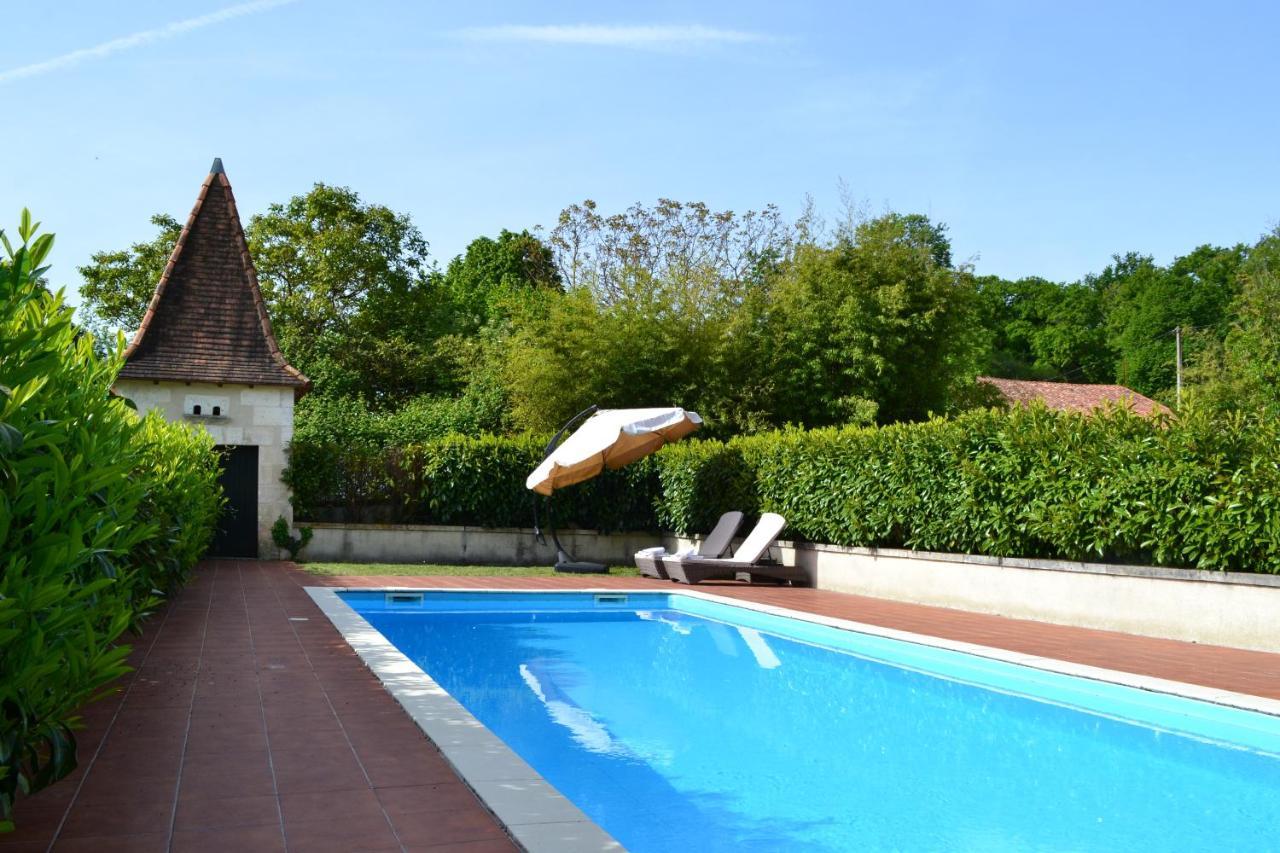 Bed and Breakfast Le Manoir De Nabinaud Exteriér fotografie