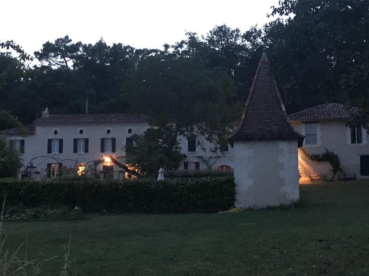 Bed and Breakfast Le Manoir De Nabinaud Exteriér fotografie